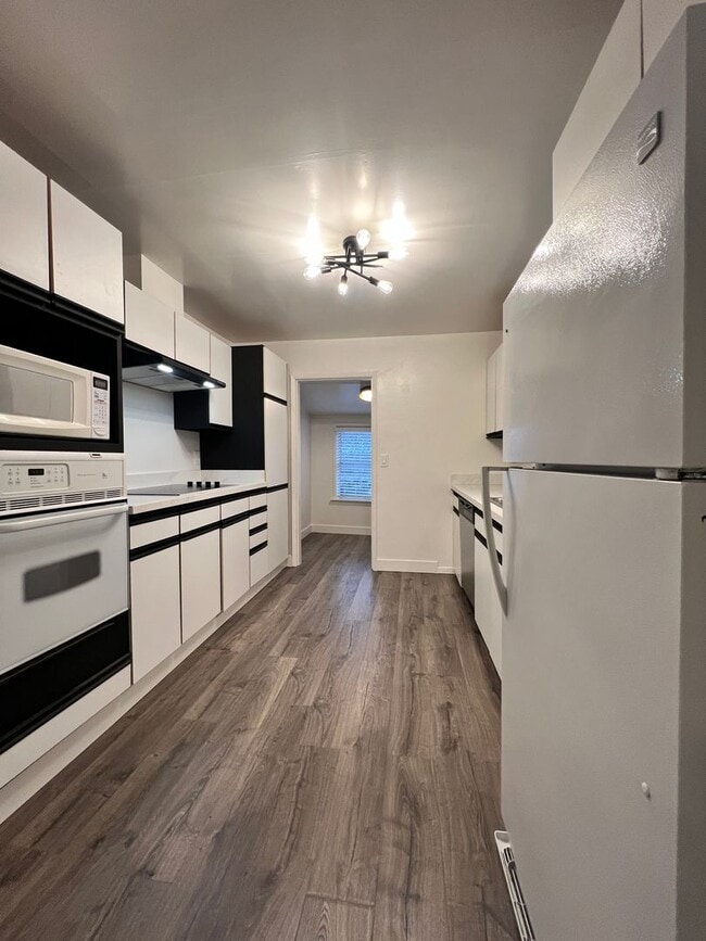 Photo - Coombs Unit 232 Coombs