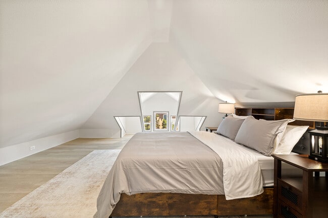 Photo - 36 Westminster Ave Unit D