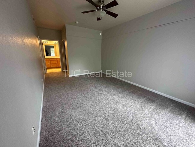 Photo - 8105 E 11th Ave