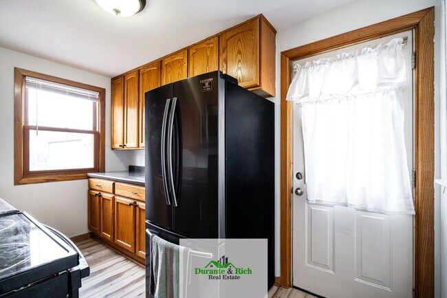 Photo - Cape Cod 3 Bedroom Single Family In Racine