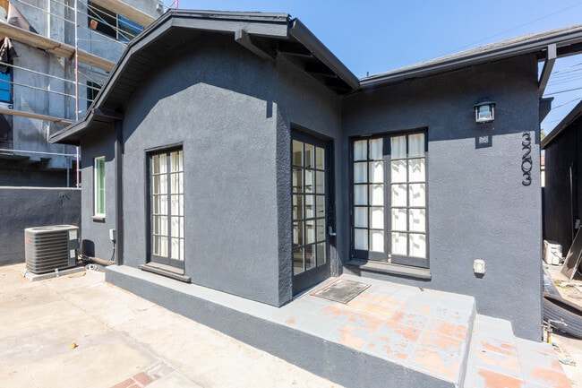 Photo - 3201 W 18th St Unit 3203