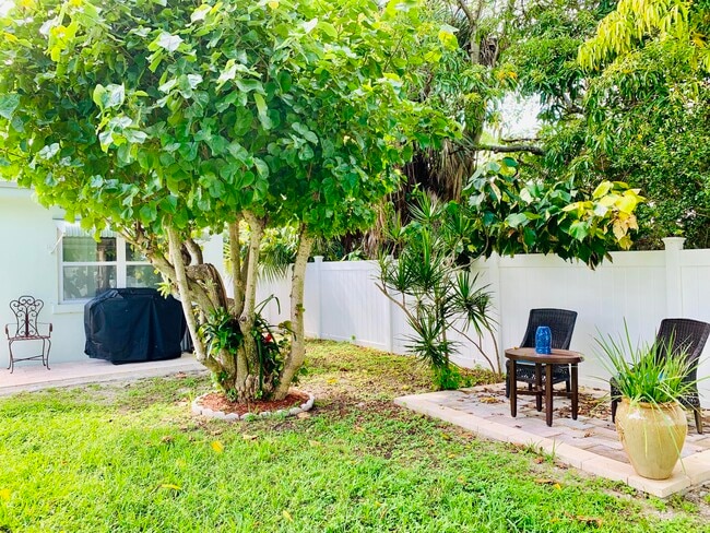 Photo - 511 NW 3rd St