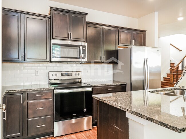 Photo - 9260 Shootingstar St SE