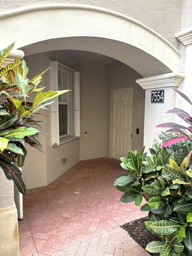 Front Door - 7554 SW Herrington Ln Unit 7554 SW Herrington Lane