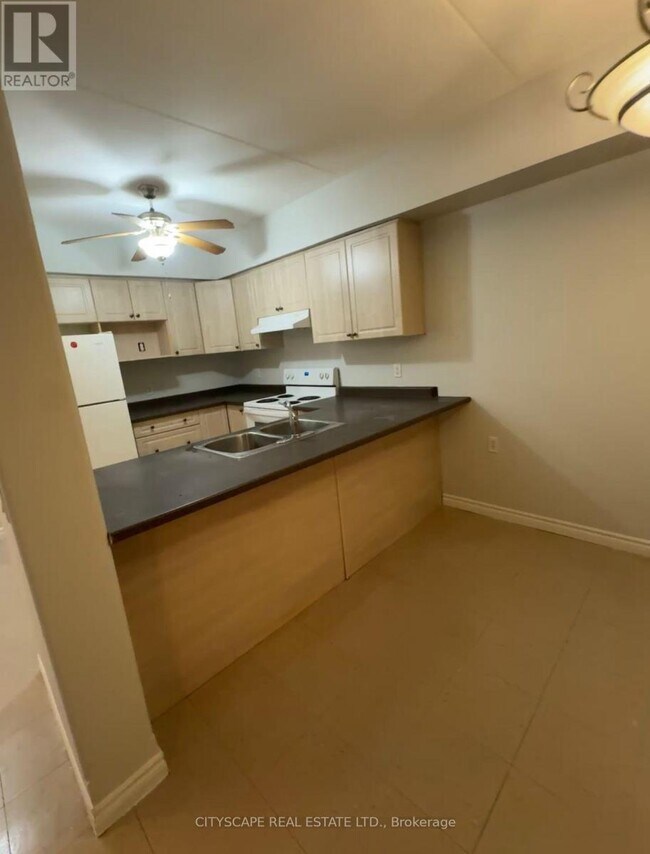 Photo - 24 Harris Ave Unité 112