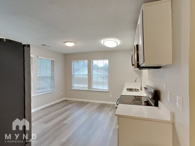 Photo - 7953 Lake Wind Ct