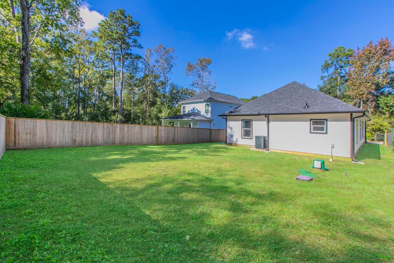 Photo - 15591 Arrowhead Loop W