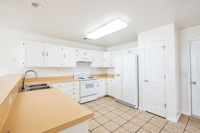 Photo - 1560 Wynd Crest Way