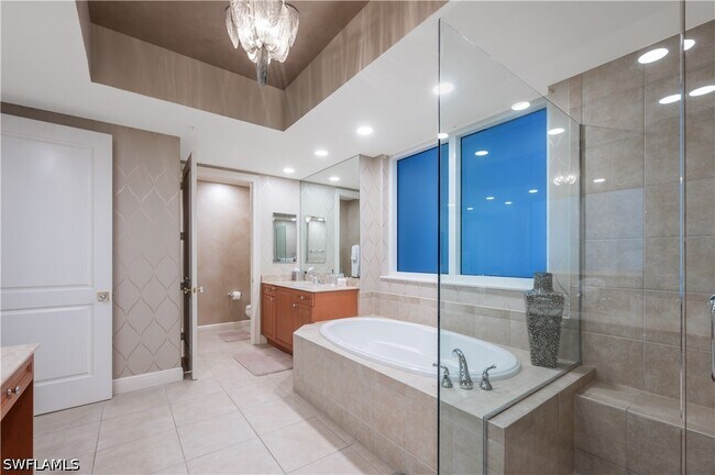 Building Photo - 24031 Via Castella Dr Unit 1403