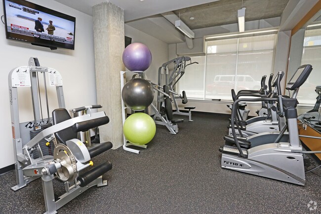 Gimnasio - 206 Bell Apartments