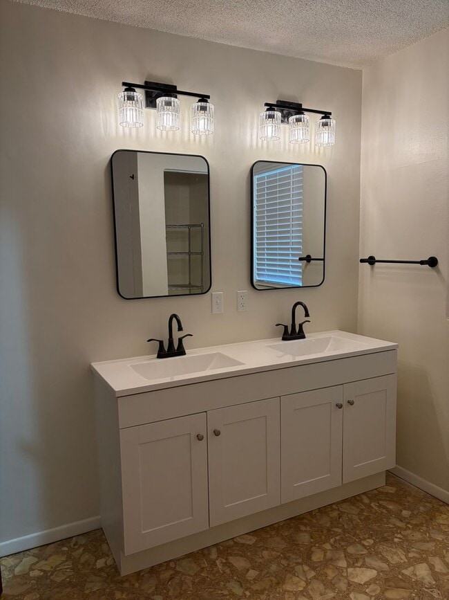 Photo - 2 bed 1 bath home