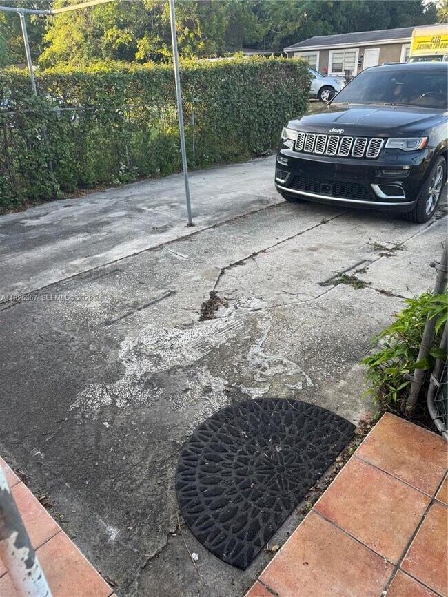 Photo - 6230 Garfield St