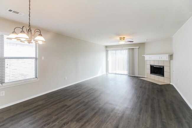 Photo - 13136 Settlers Trail