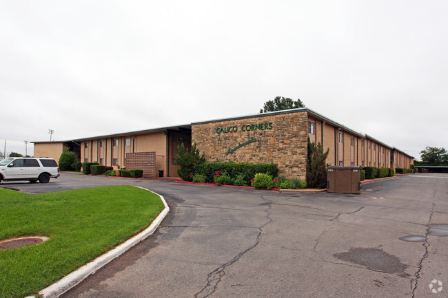 Building Photo - Calico Corners Rental