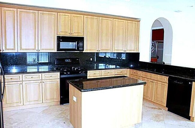 Photo - 1257 Beacon Cir