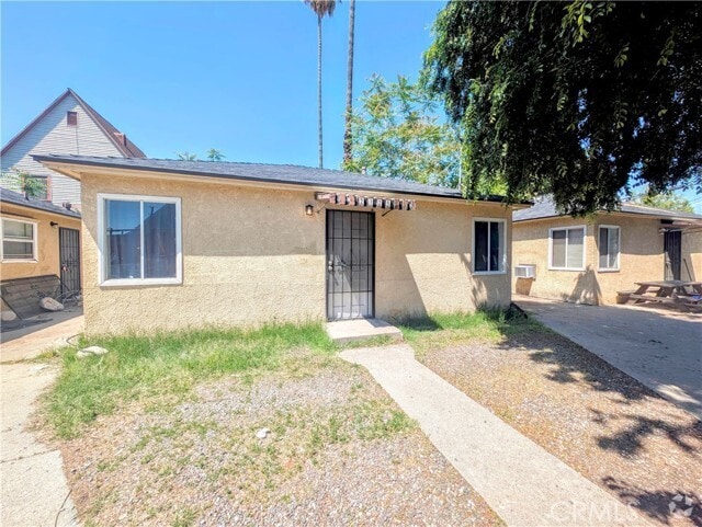 Building Photo - 2125 N Sierra Way Rental