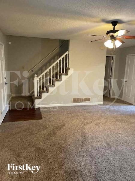 Photo - 4430 Lost Mountain Dr