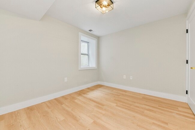 Photo - 12 Webster Ave Unit #1