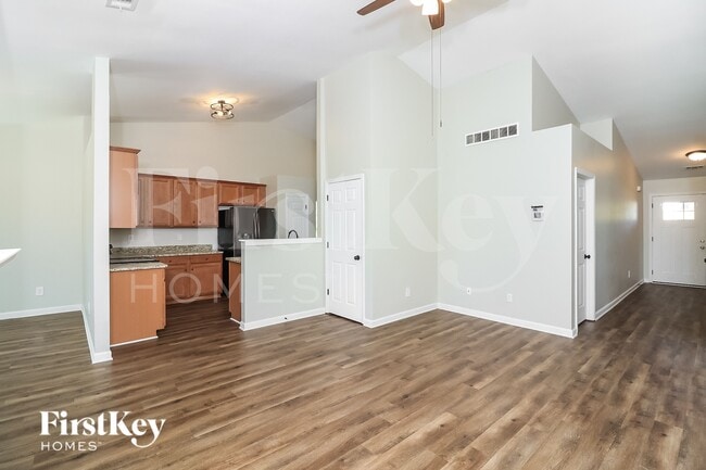 Photo - 173 Elderberry Point