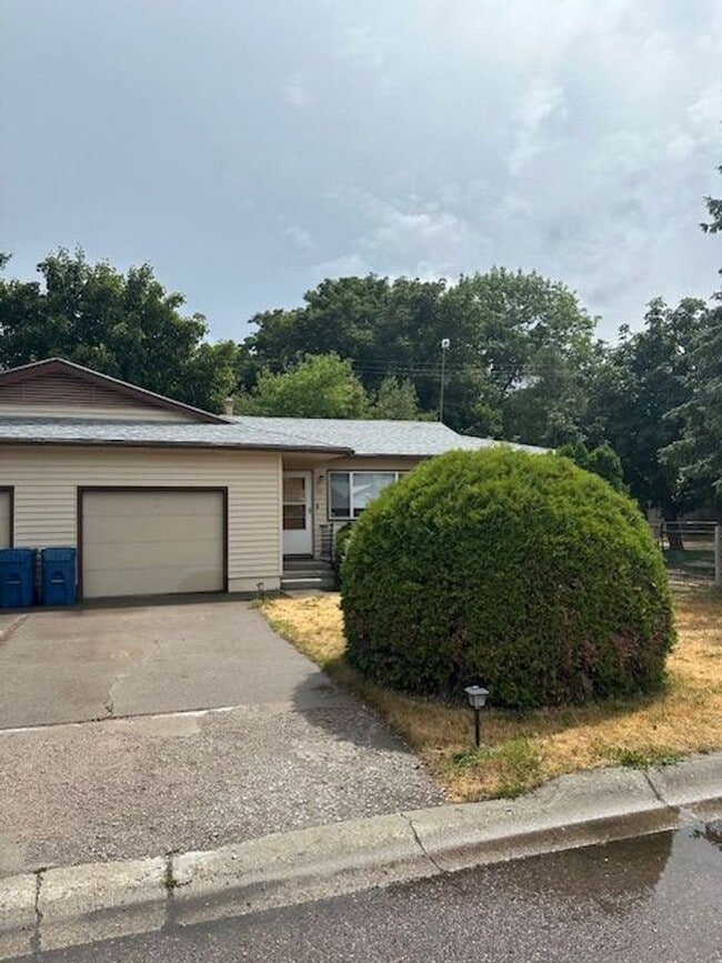 494 - 494 Apartment Unit 416
