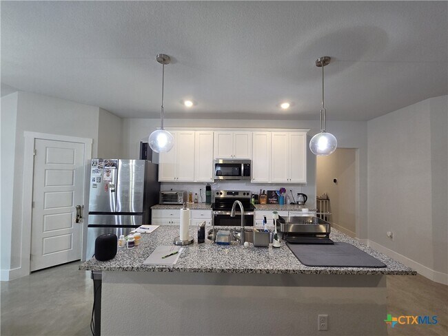 Photo - 1051 LEXINGTON Dr