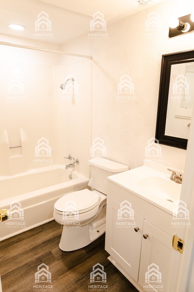 Photo - 91 Runaway Bay Dr