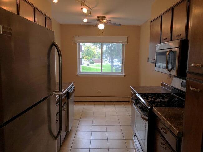 Photo - 1331 S Finley Rd Unit 208