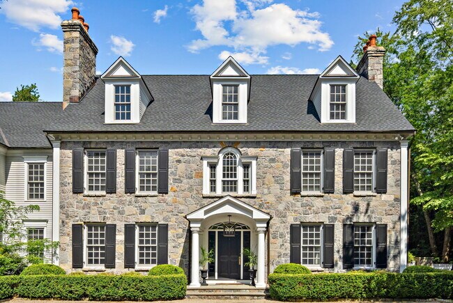 Photo - 1247 Oenoke Ridge