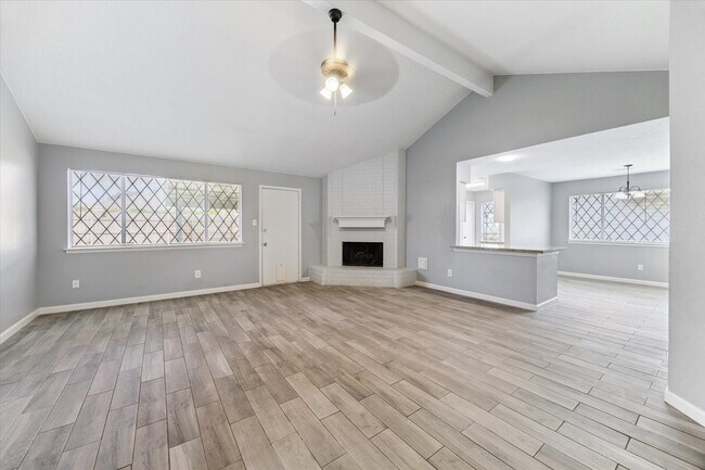 Photo - 7235 Gallant Glen Ln