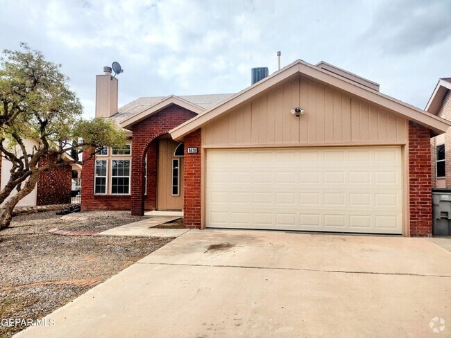 Building Photo - 4620 Loma Linda Cir Rental
