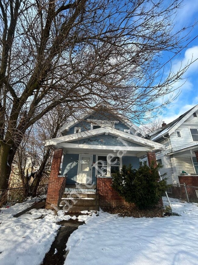 Photo - 1656 Macomber St
