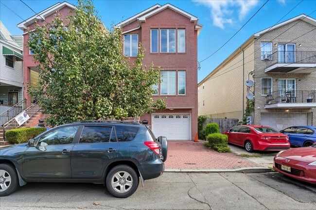 Photo - 108 Kearney Ave Unit 2