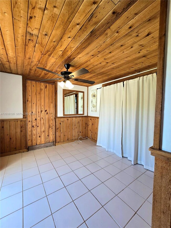 27660 SW 162nd Ave Unit side