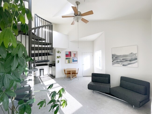 Photo - 135 Valencia St Unit A407