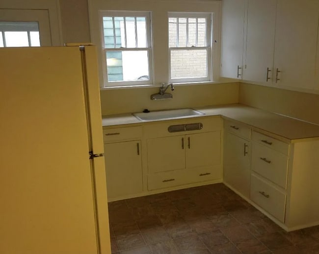 Photo - Beaumont-Wilshire Neighborhood! Charming 3-Bedroom Home with Fenced Backyard  & Garage