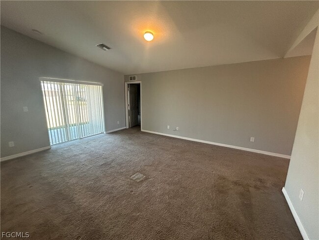 Photo - 3921 NE 15th Pl