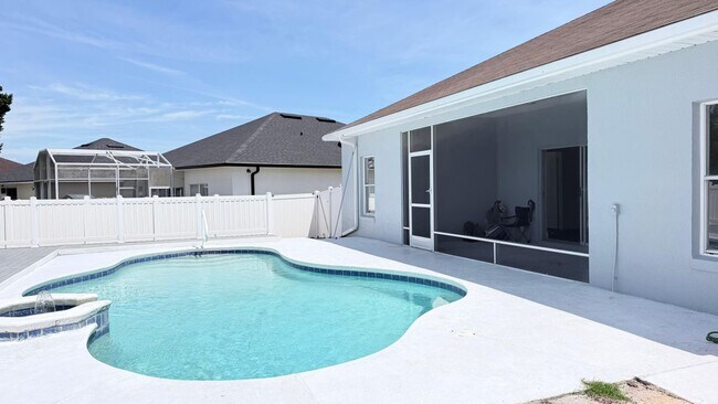 Photo - 906 Berwick Dr