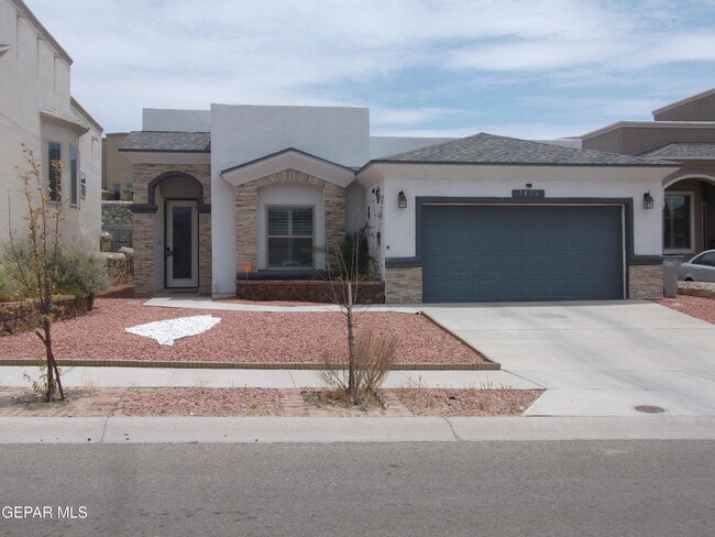 Building Photo - 7836 Enchanted View Dr
