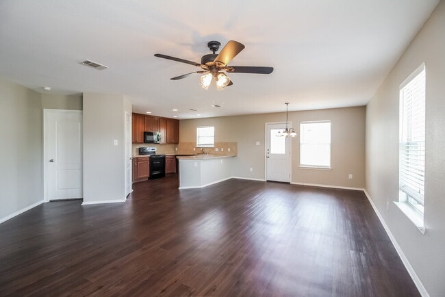 1301 Burleson St