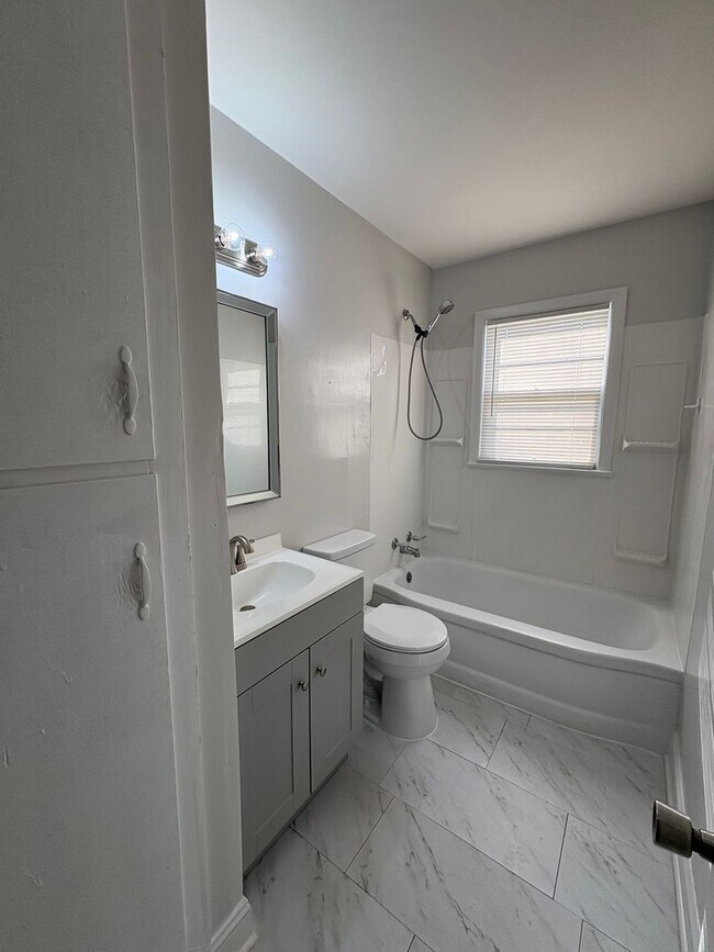 Photo - 429 Gary Ave