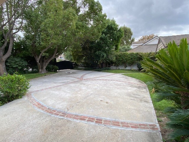 Entrada cerrada - 4629 Forman Ave