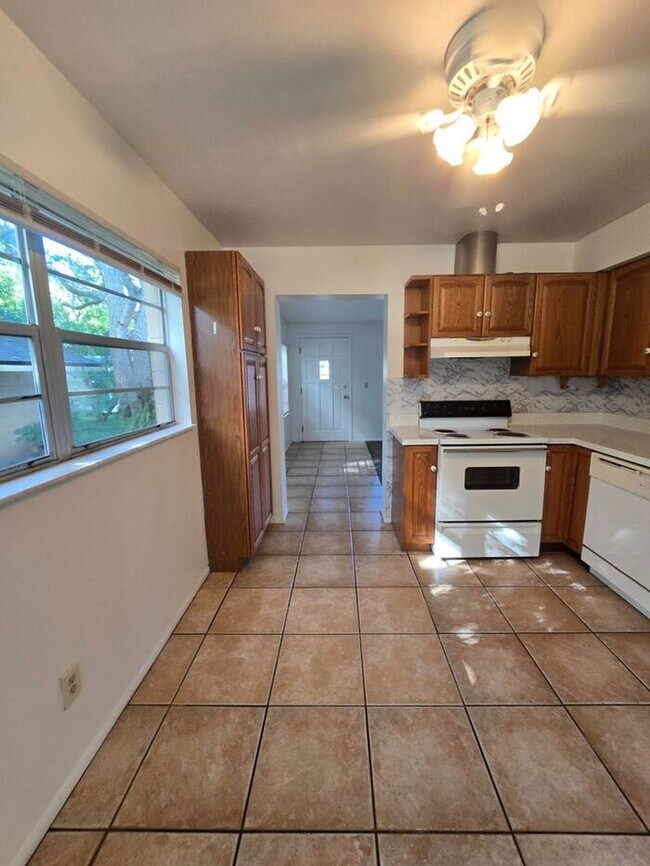 Photo - Lovely 1/2 Duplex in St Cloud