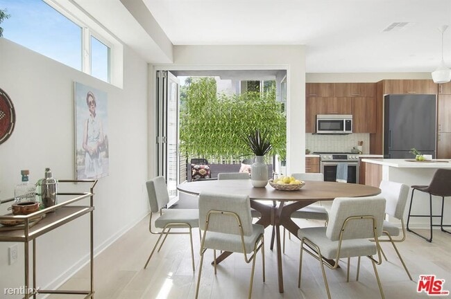 Photo - 1933 Griffith Park Blvd