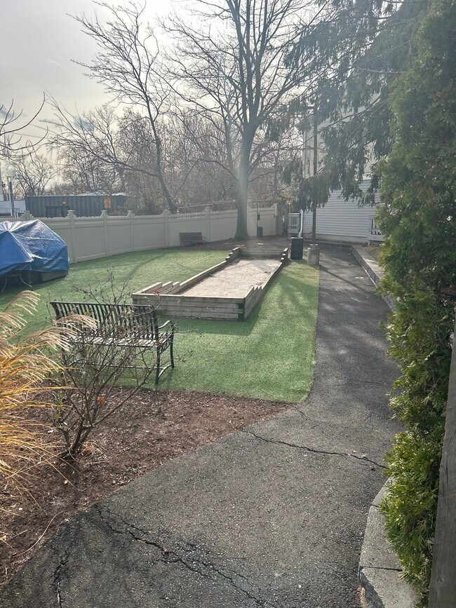 Photo - Madison Apartments on Long Wharf