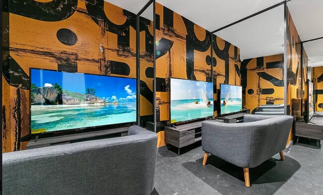 Photo - 93 Linden St