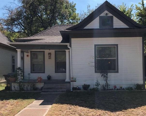 Photo - 1006 W Chestnut St House