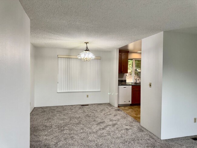 Photo - 13617 SE Fairwood Blvd