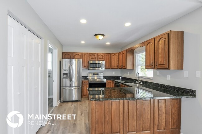 Photo - 210 Wenona Dr