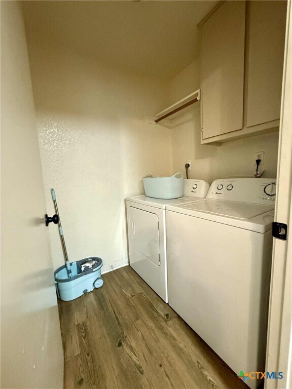 Building Photo - 1008 Circle M Dr Unit A