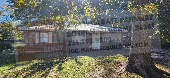 Building Photo - 100 Pearce St